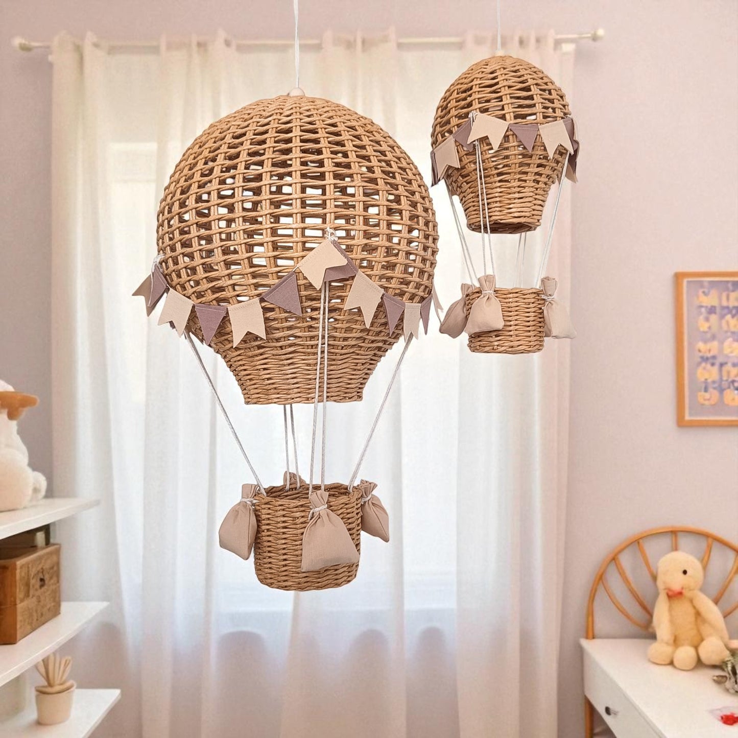 Balloon with basket Set of 2 decorative balloons for a child's room