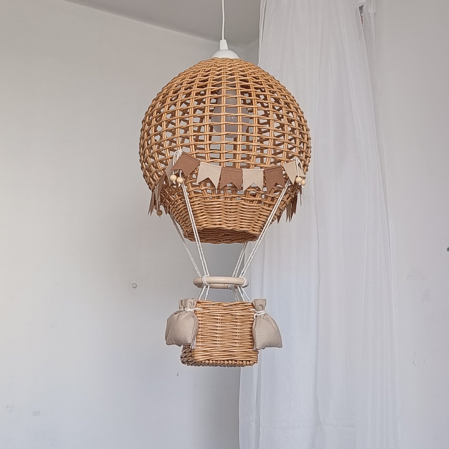 Lampshade "Balloon with basket" for a child's room