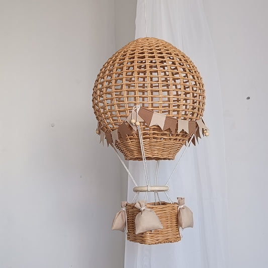 Balon dekoracyjny z koszem do pokoju dziecka